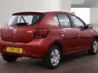 Gebraucht Dacia Sandero Lauréate 90 PS (66 kW) 2018 Rot Kleinwagen