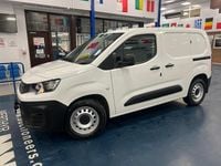 Used Peugeot Partner 100 HP (73 kW) 2020 White MPV