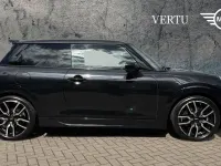 Usado Mini Cooper S Hatch 201 HP (147 kW) 2024 Preto Citadino