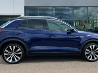 Used VW T-Roc R-line 150 HP (110 kW) 2020 Atlantic blue SUV