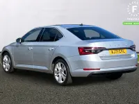 Gebraucht Skoda Superb SE L 2021 Silber Kleinwagen