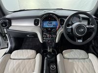 Used Mini Cooper Exclusive 134 HP (98 kW) 2022 Silver Hatchback