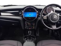 Used Mini Cooper Classic 134 HP (98 kW) 2022 Yellow Hatchback