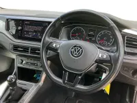 Usado VW Polo SEL 110 CV (80 kW) 2021 Gris Utilitario