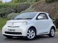 Used Toyota iQ 68 HP (50 kW) 2011 White Hatchback