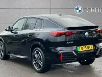 Usado BMW iX2 M Sport 147 kW (201 HP) 2026 Preto SUV