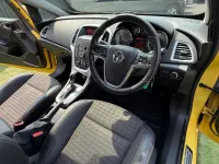 Usado Vauxhall Astra GTC SRi 2016 Amarelo Citadino