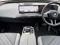 Usado BMW iX M Sport 295 kW (402 CV) 2025 Negro SUV