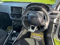 Used Peugeot 2008 Active 2017 White SUV