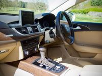 Usado Audi A6 Comfort 2012 Branco Carrinha