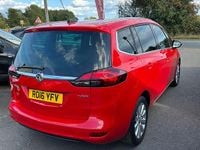 Used Vauxhall Zafira 140 HP (102 kW) 2016 Red MPV