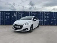 Used Peugeot 208 Prestige 205 HP (150 kW) 2017 White Hatchback