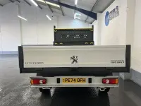 Usado Peugeot Boxer Premium 140 HP (102 kW) 2024 Branco Van