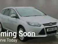 Begagnad Ford Focus Zetec 125 HK (91 kW) 2011 Silver Kombi