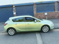Used Vauxhall Astra Elite 2011 Green Hatchback