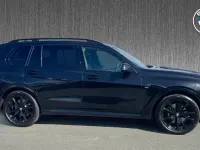 Second-hand BMW X7 M Sport 347 CP (255 kW) 2026 Negru SUV