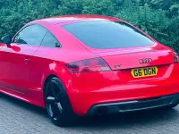 Begagnad Audi TT S-Line 211 HK (155 kW) 2011 Röd Sportkupé