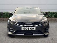 Usado Kia Ceed GT-Line 138 HP (101 kW) 2025 Cinzento Citadino