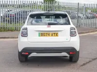 Used Fiat 600 Red 114 kW (156 HP) 2024 White SUV