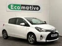 Used Toyota Yaris 100 HP (73 kW) 2017 White Hatchback