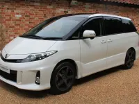 Used Toyota Estima 2016 Pearl white MPV