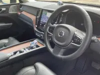 Used Volvo XC60 Ultimate 250 HP (183 kW) 2023 Grey SUV