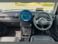 Used Mini Cooper Classic 154 HP (113 kW) 2024 Yellow Hatchback