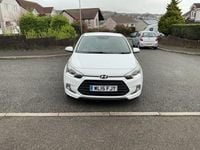 Used Hyundai i20 SE 2015 White Coupe