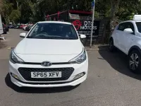 Used Hyundai i20 84 HP (61 kW) 2015 White Hatchback