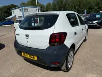 Used Dacia Sandero Acces 75 HP (55 kW) 2017 White Hatchback