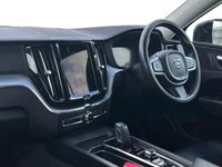 Used Volvo XC60 Momentum 250 HP (183 kW) 2021 Black SUV