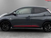 Usado Toyota Aygo x-press 69 HP (50 kW) 2018 Citadino
