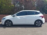 Used Hyundai i20 SE 100 HP (73 kW) 2022 White Hatchback