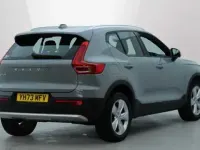 Używany Volvo XC40 Core 163 KM (119 kW) 2024 SUV