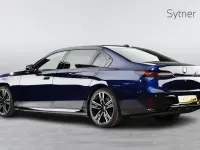Usado BMW i7 M Sport 330 kW (449 CV) 2024 Azul Berlina