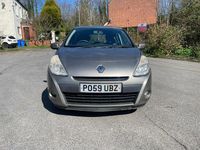 Used Renault Clio II Expression 2010 Beige Hatchback