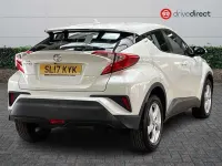 Used Toyota C-HR 116 HP (85 kW) 2017 White SUV
