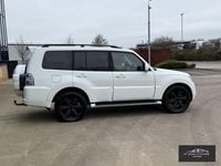 Used Mitsubishi Shogun 197 HP (144 kW) 2014 White SUV