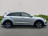 Gebraucht Kia Niro 141 PS (103 kW) 2021 Silber SUV