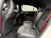 Begagnad Mercedes A250 AMG 2016 Vit Halvkombi