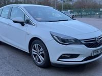 Used Vauxhall Astra 110 HP (80 kW) 2018 White Hatchback