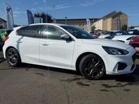 Used Ford Focus ST-Line 155 HP (114 kW) 2021 White Hatchback