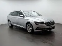 Gebraucht Skoda Superb SE L 150 PS (110 kW) 2019 Silber Kombi