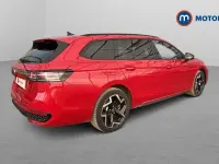 Used VW Passat R-line 272 HP (200 kW) 2025 Red Estate