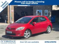 Used Toyota Auris 90 HP (66 kW) 2011 Red Hatchback