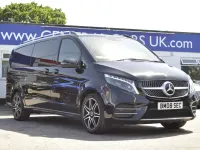 Usado Mercedes V220 AMG line 163 HP (119 kW) 2023 Preto Monovolume