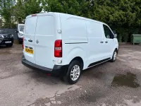 Used Vauxhall Vivaro 100 HP (73 kW) 2019 White MPV
