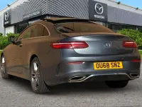 Usado Mercedes E300 AMG Line Premium 245 HP (180 kW) 2018 Cinzento Coupé