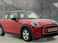 Used Mini Cooper Classic 134 HP (98 kW) 2023 Red Hatchback