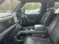Usado Land Rover Defender HSE Dynamic 300 HP (220 kW) 2022 Preto SUV